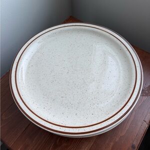 4 Dinner Plates 9” Syracuse Vintage China Mesa Grande Brown Speckles